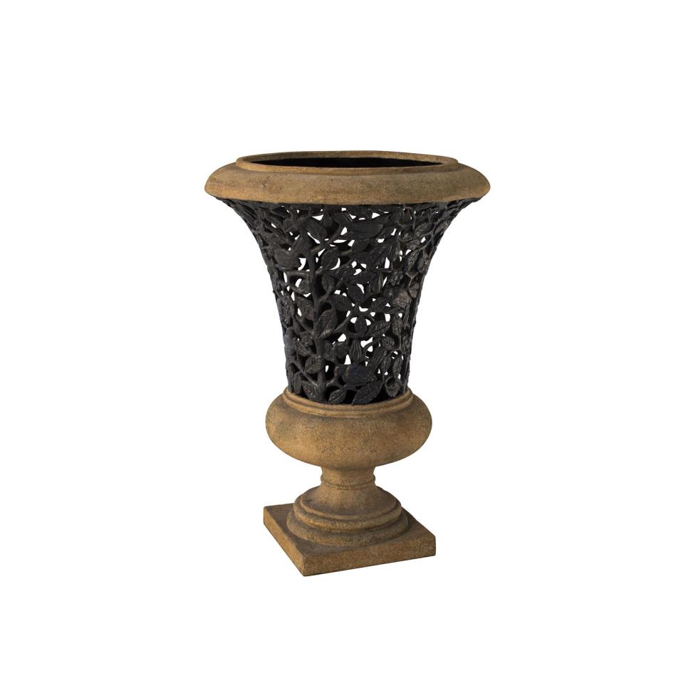 tuscan-urn-with-black-iron-insert-40